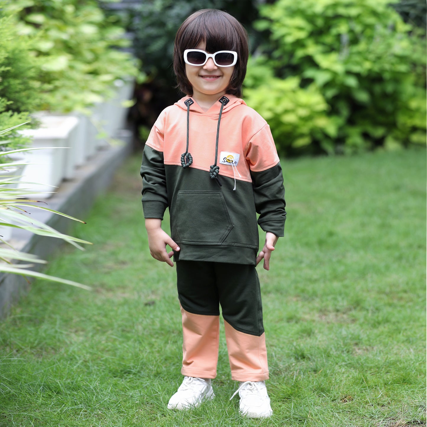 "Happy Vibes: Hooded Smiley T-Shirt and Jogger Set for Kids!"