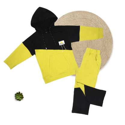 "Happy Vibes: Hooded Smiley T-Shirt and Jogger Set for Kids!"