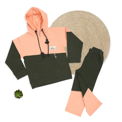 "Happy Vibes: Hooded Smiley T-Shirt and Jogger Set for Kids!"