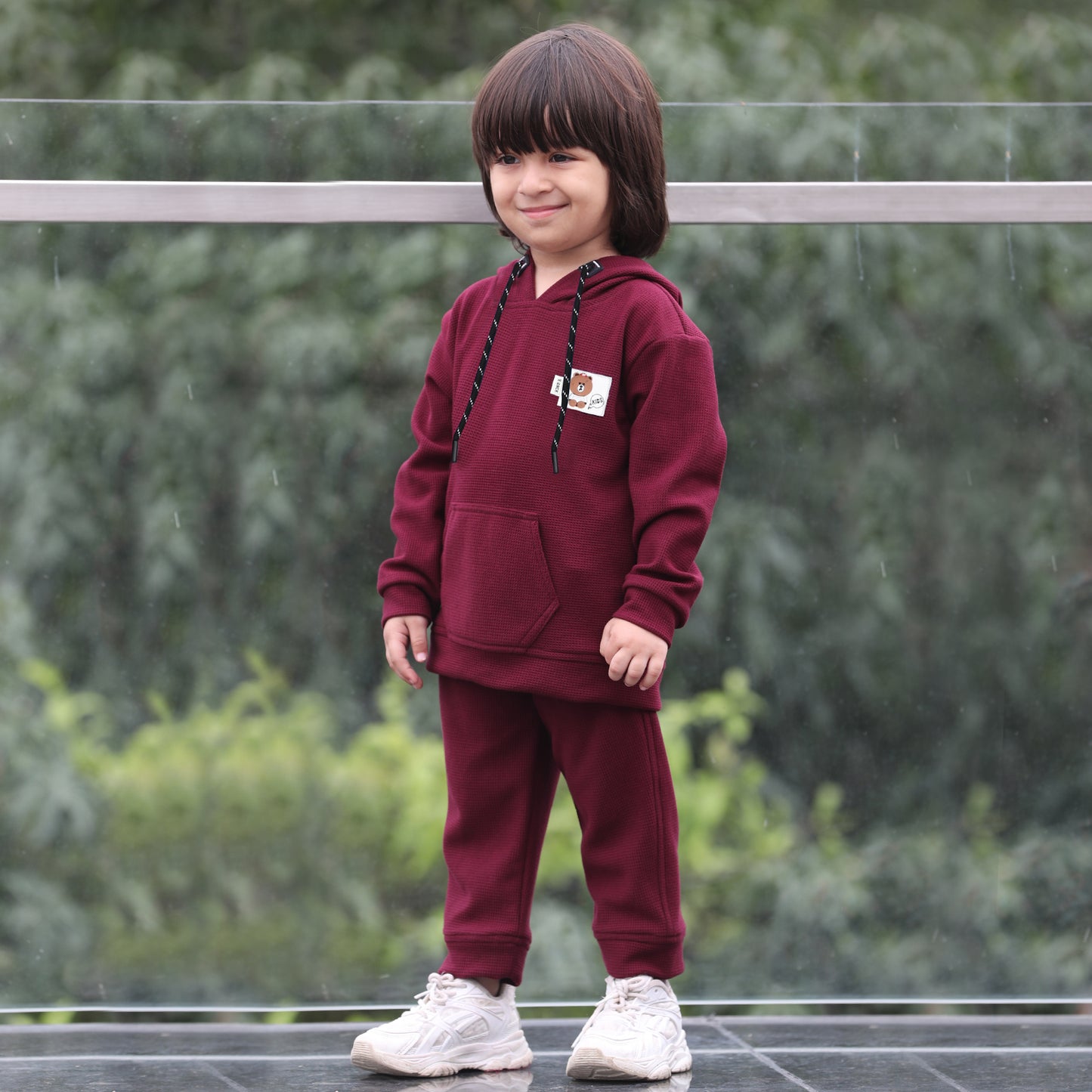 "Cozy Cool: Hoodie T-Shirt and Jogger Set for Kids!"