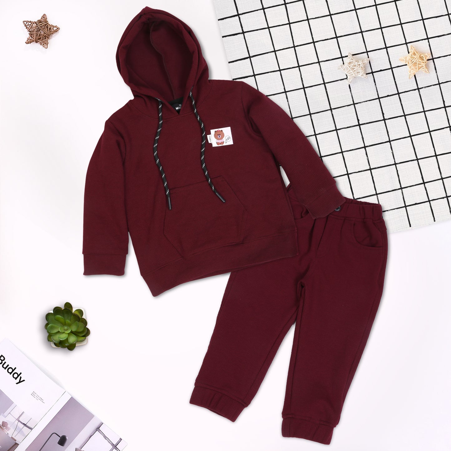 "Cozy Cool: Hoodie T-Shirt and Jogger Set for Kids!"